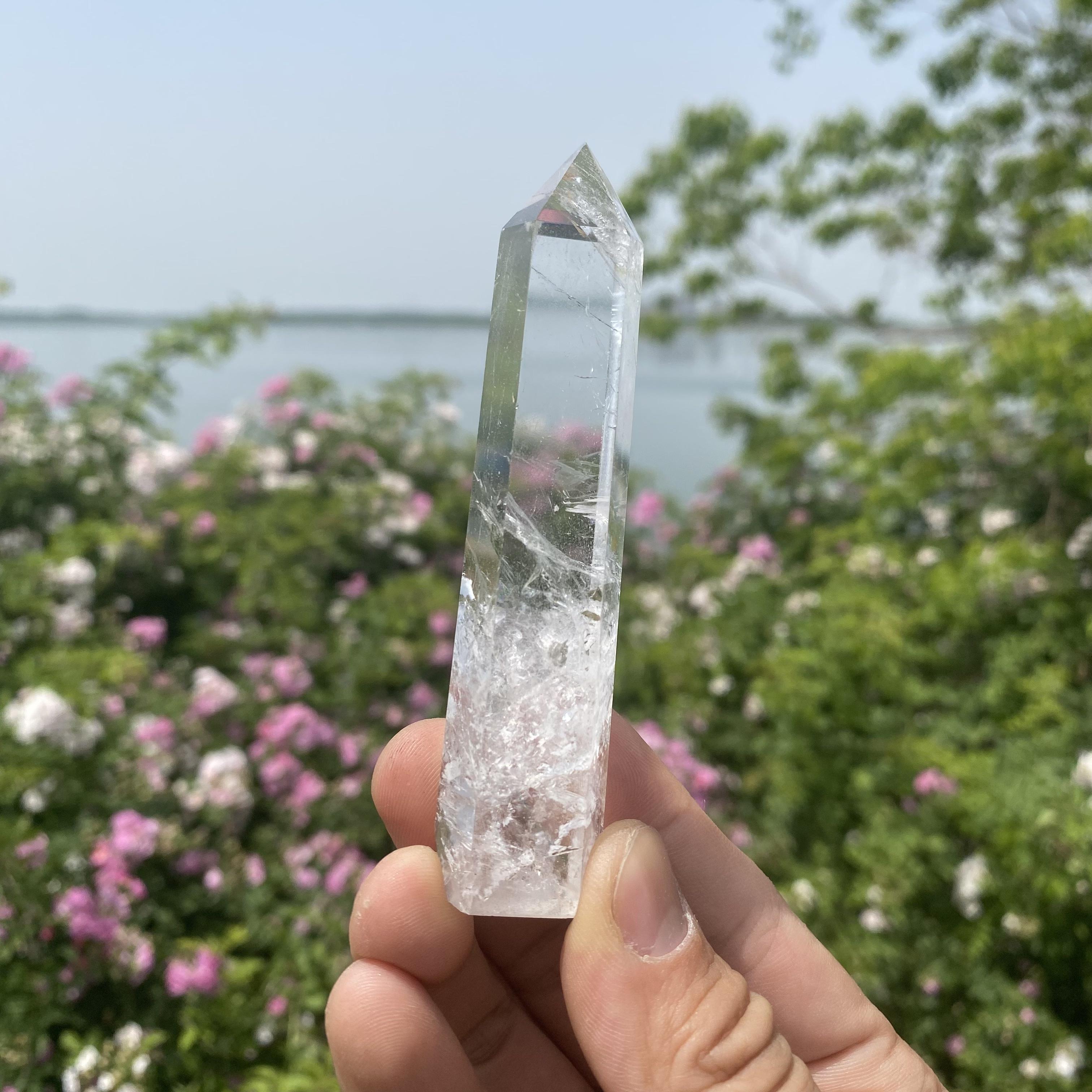 Natural Clear Quartz Crystal tower point - Hexagonal Prism Stone For Home Decoration, Clear And Polished, Classic Style Crystal Decoration.
