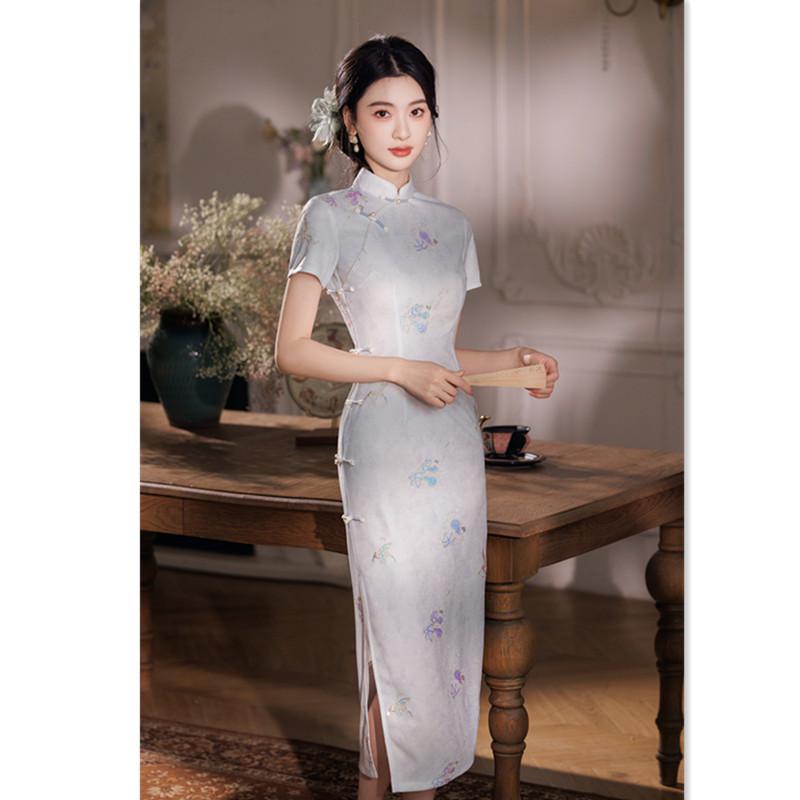 Retro Chinese Style Long New Chinese Embroidered Cheongsam 1011 Summer New Slim and Thin Banquet Simple and Elegant High Sense
