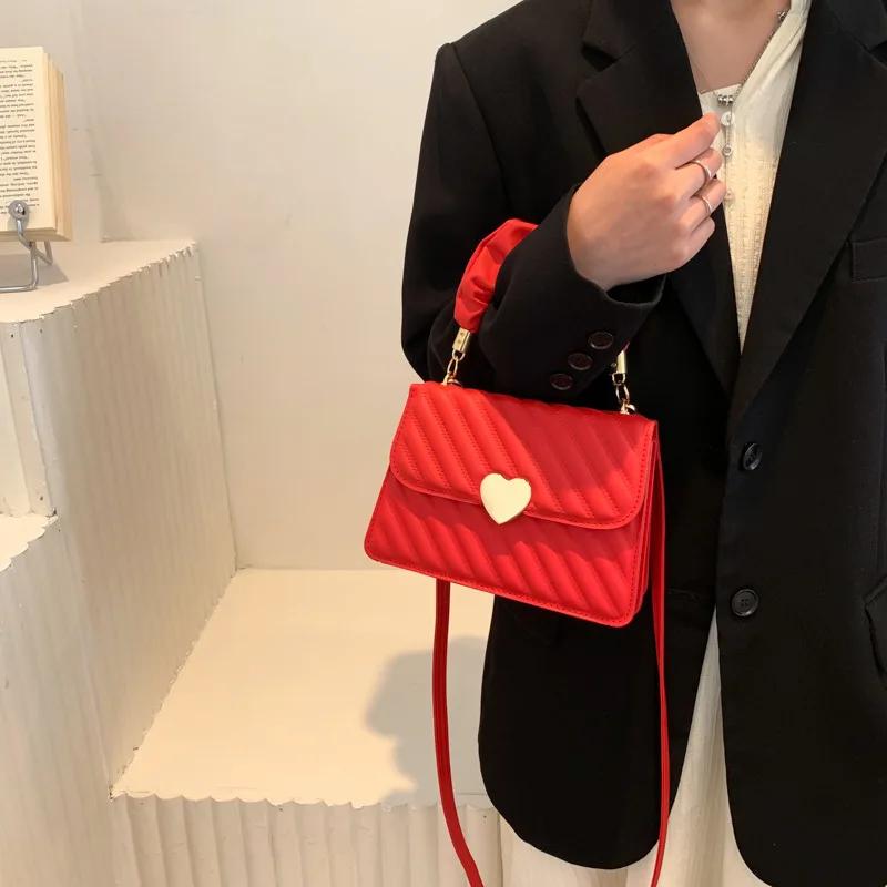 Women's Diamond Shape Shoulder Bags  Ladies Crossbody Bag  Girls Totes Bags  Student Coin Pack  Pleated Metal Heart Shape Trim