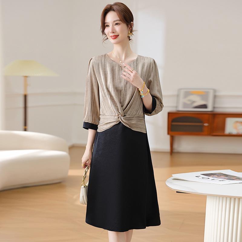 

Mom s Elegant Summer Dress - 2026 New Style for Middle-aged & Elderly Women, Short-sleeved & Lightweight Skirt XL (80-95 lbs) хаки