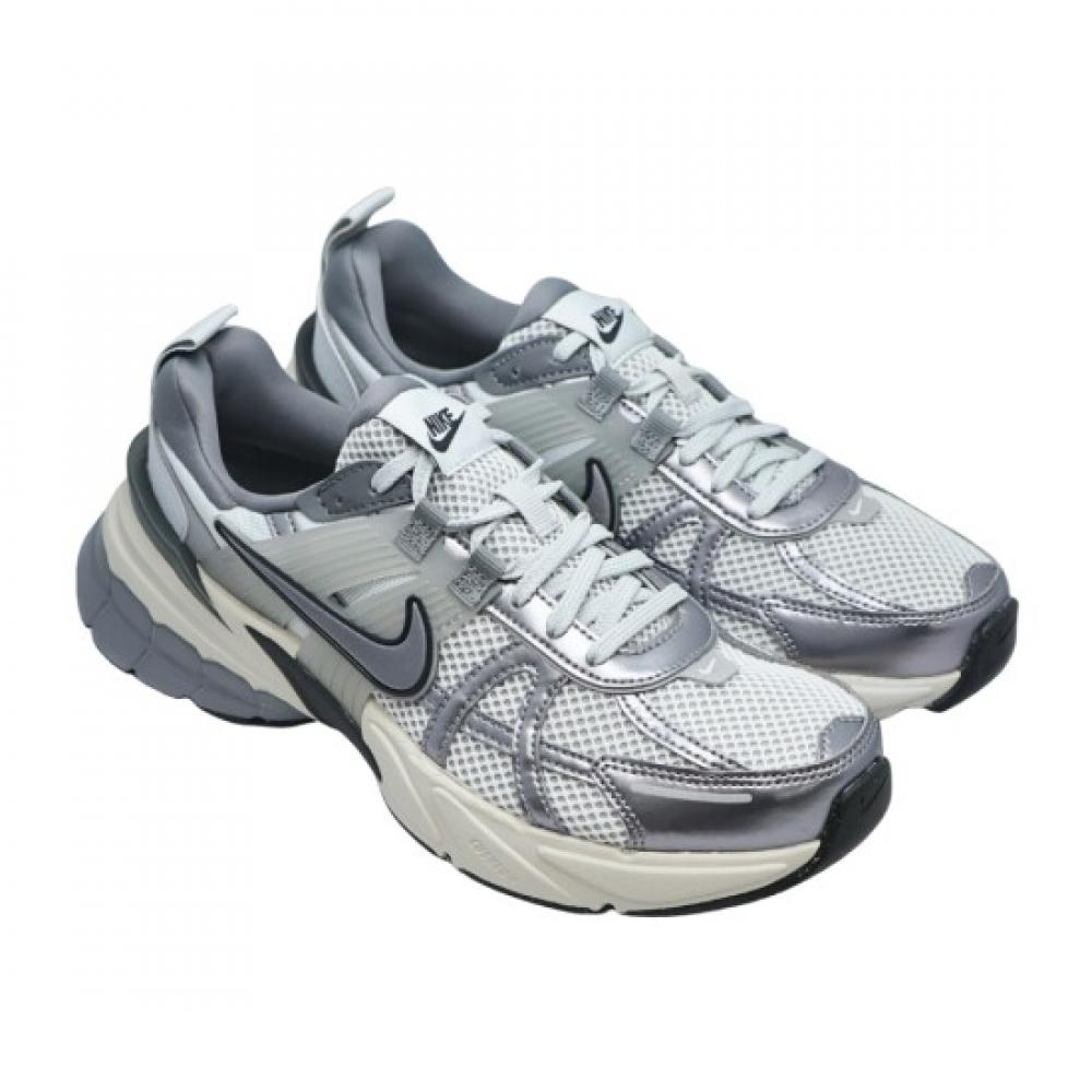 Nike Women S V2k Run W ShoeS Pure Platinum Wolf Grey Fd0736 003