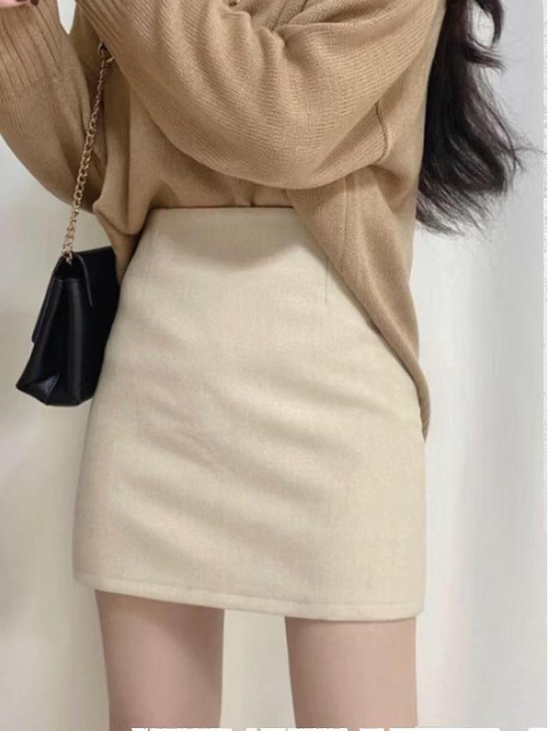 Plus Size High Waist Slimming Wool A-Line Skirt - Women's Autumn/Winter Korean Style, Petite Black Mini Skirt