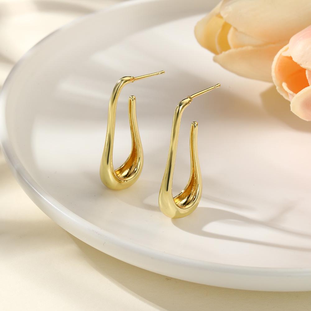 18k Gold Plated Hollow U-Shaped Earrings - Minimalist Photosensitive Women's Jewelry
