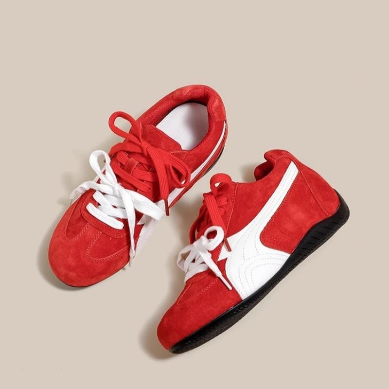 Red inner height increase women's new small soft-soled sports and leisure shoes
