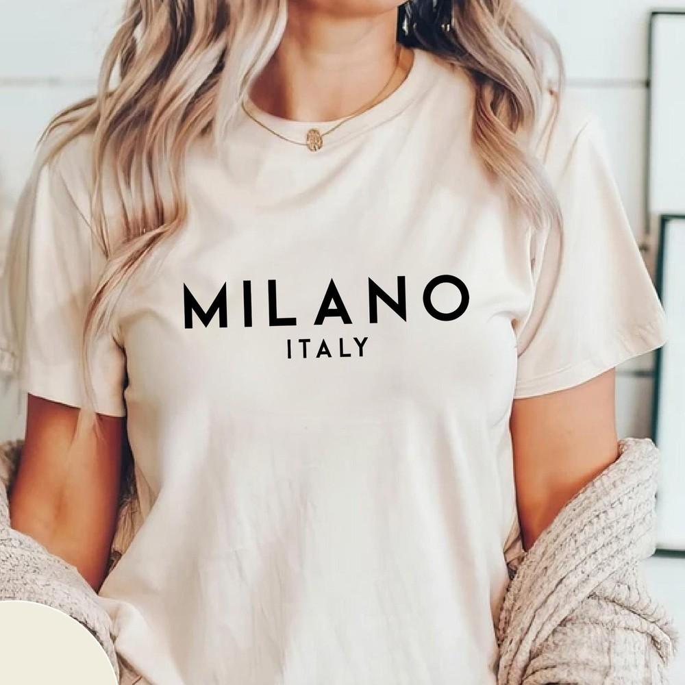

Milano Italy, Vacation in Italy, Milano Trip ,Women&Men Unisex Natural T-Shirt Unisex T-Shirt M