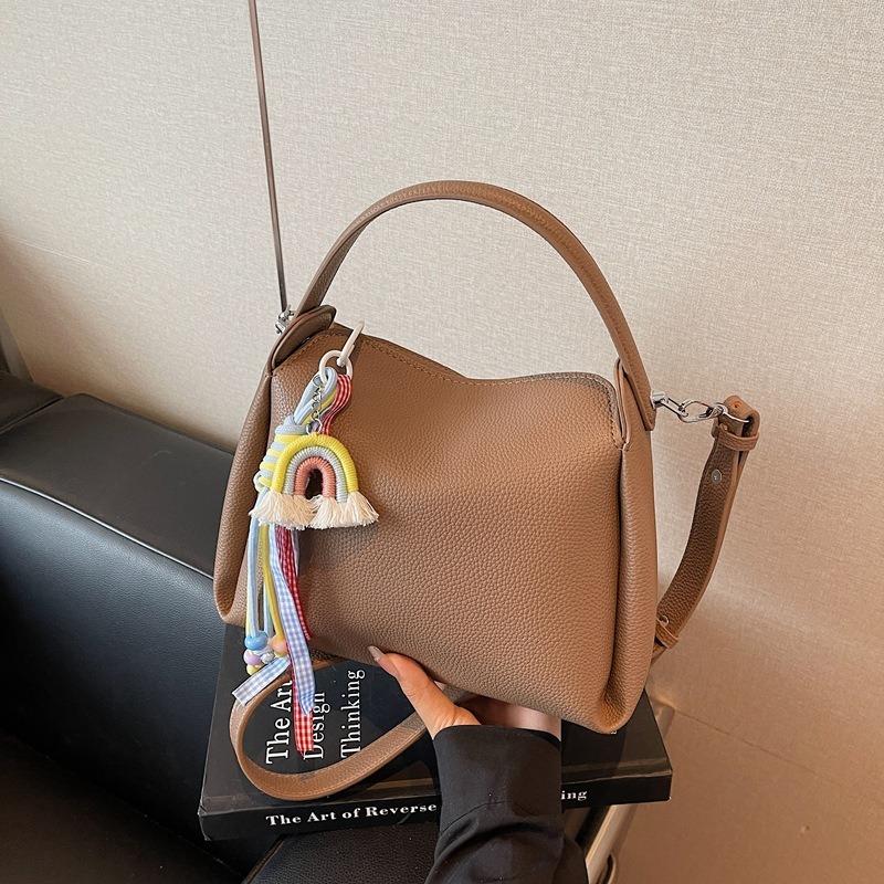 Popular bag women's new versatile simple messenger bag portable bucket bag