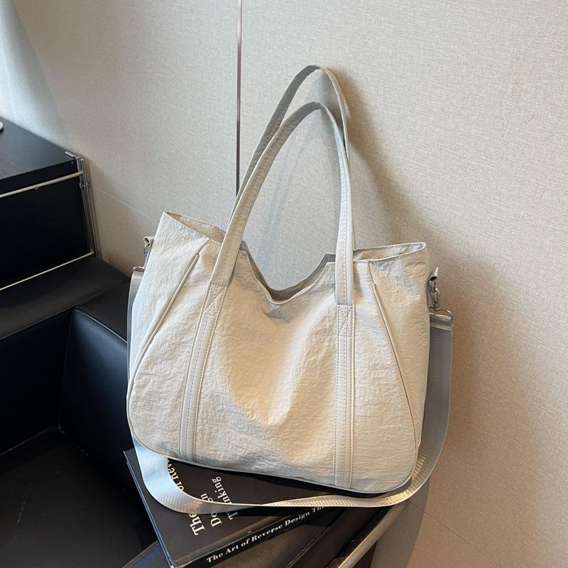 2025 fashion trend casual texture large-capacity bag autumn new tote bag women's shoulder messenger bag