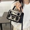 Niche Retro Portable Shoulder Bag Women's Simple 2025 New Fashion Versatile Commuter Messenger Small Square Bag