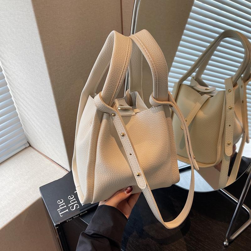 Premium Sense Bag Women's Summer New Simple and Versatile Messenger Bag Is Now Popular Portable Bucket Bag