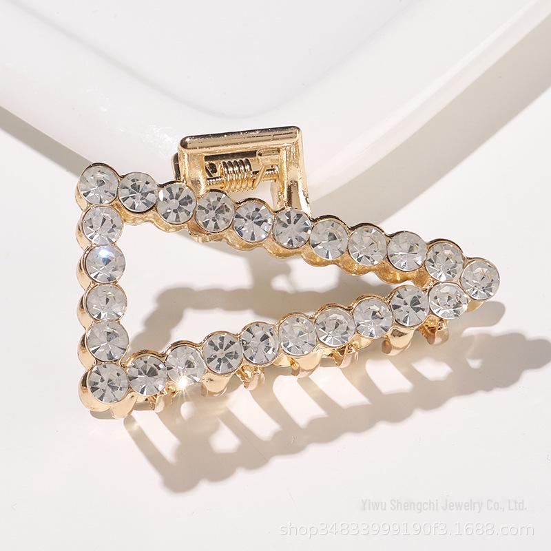 Korean Pearl Top Hairpin: Stylish Alloy Electroplated Clip for Women