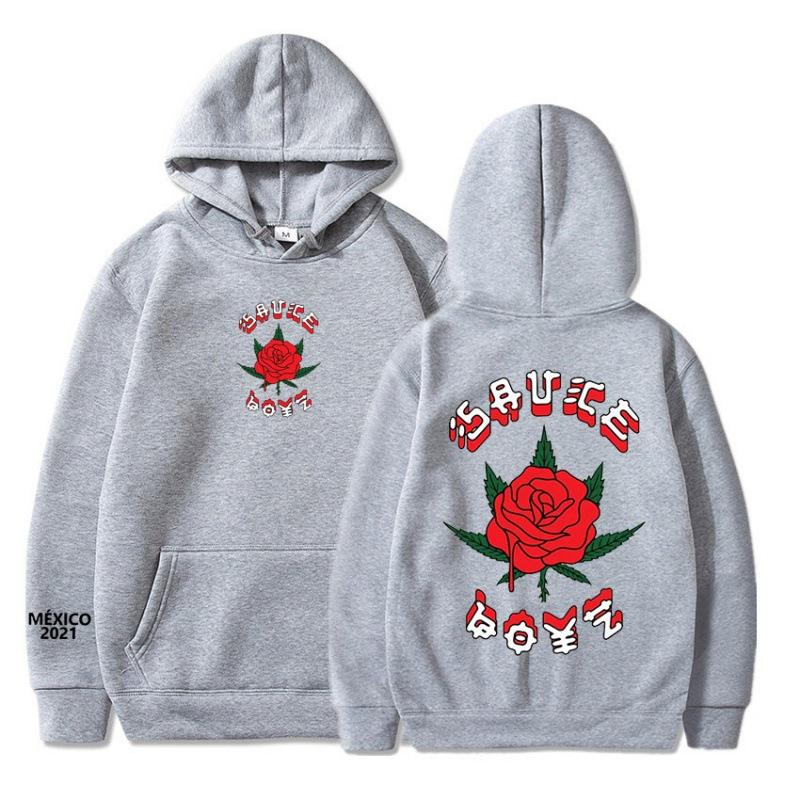 Hanorac cu capota de rapper american Eladio Carrion