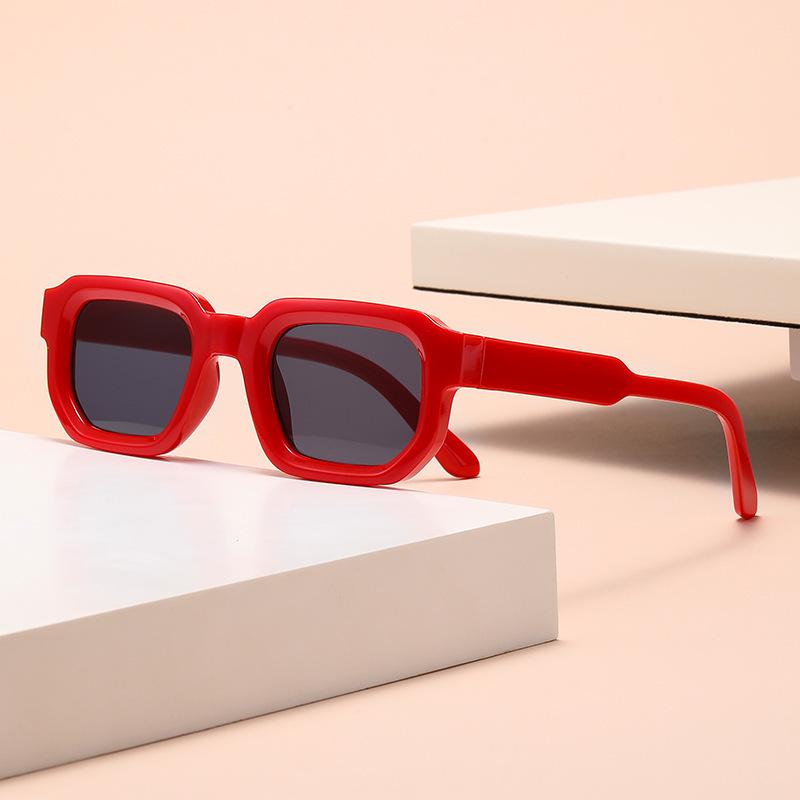 Trendy Small Frame Square Sunglasses for Women - New Style, Versatile Design