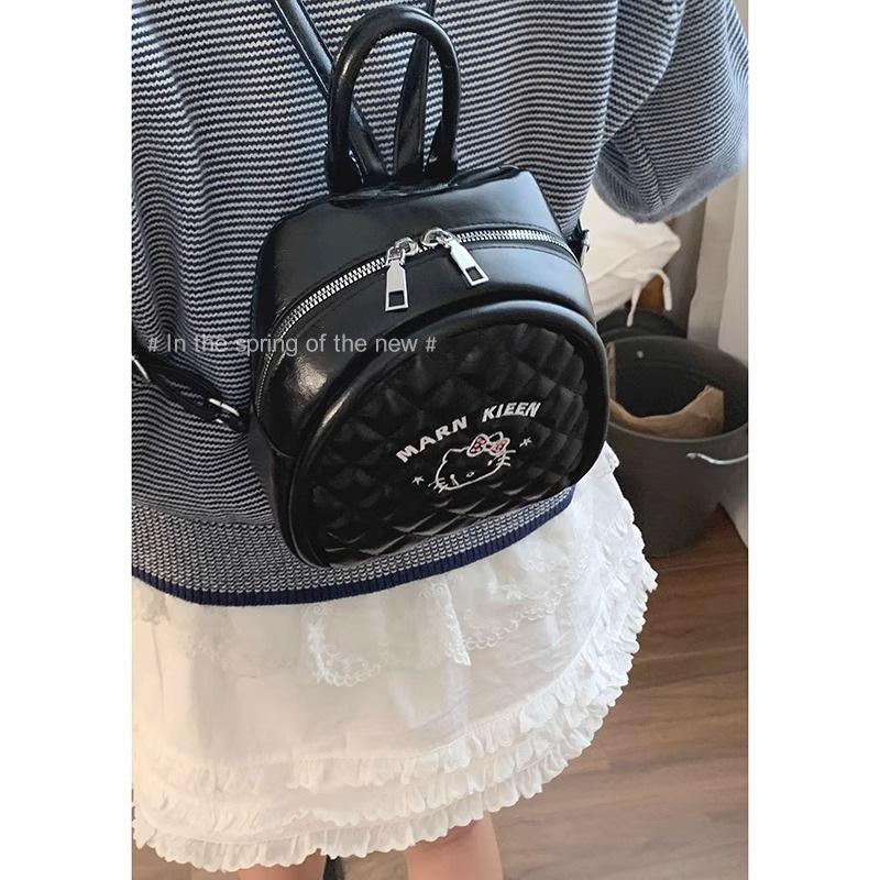 Fashion girl expert lifts small bag 2025 new diamond embroidered thread backpack cute cartoon embroidered small backpack