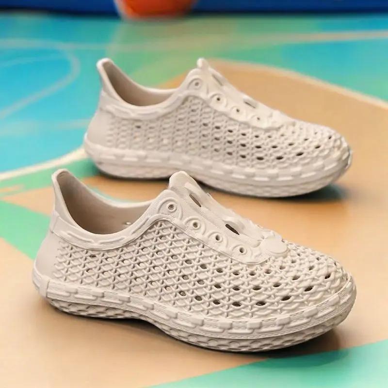 Lochschuhe für Herren Strand Stilvoll Luxus Designer Offene Zehen Rutschfest Japanisch im Angebot PVC Neues Design 2025 Ankunft Herren Sandalen