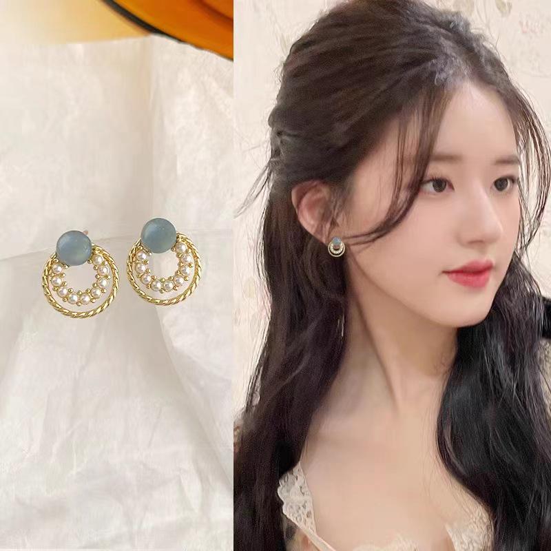 Large Retro 925 Pearl Earrings with Niche Ear Buckles for Women