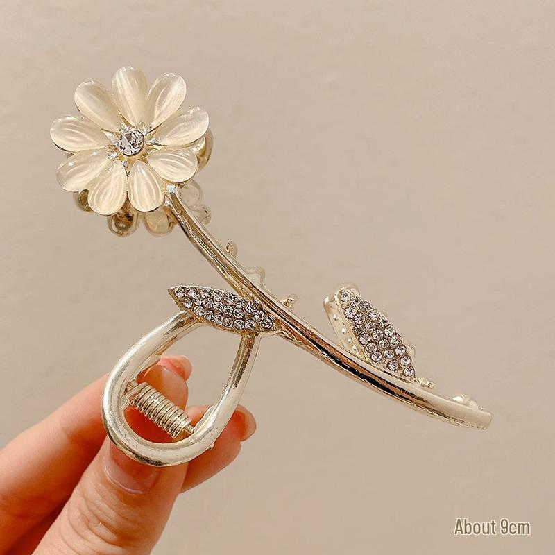 Clamă Mare Metalică pentru Păr de la un Influencer Coreean: Clips elegant modern rechin pentru femei