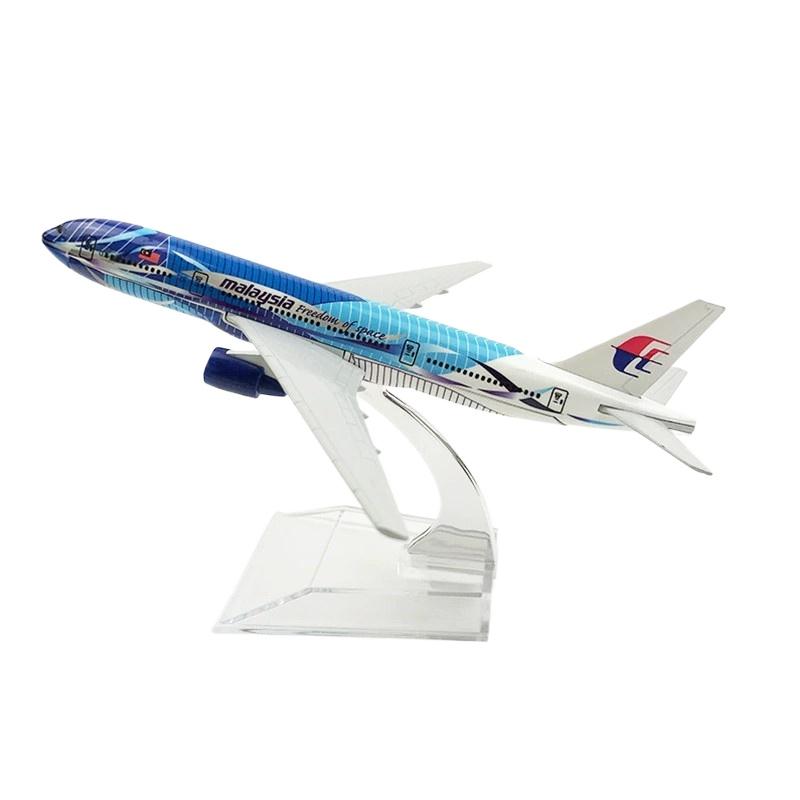 

Модель самолета 777 B777 Malaysia Airways в масштабе 1/400, изготовленная из сплава металла, высотой 16 см. Игрушка для детей, украшение для дома. синий
