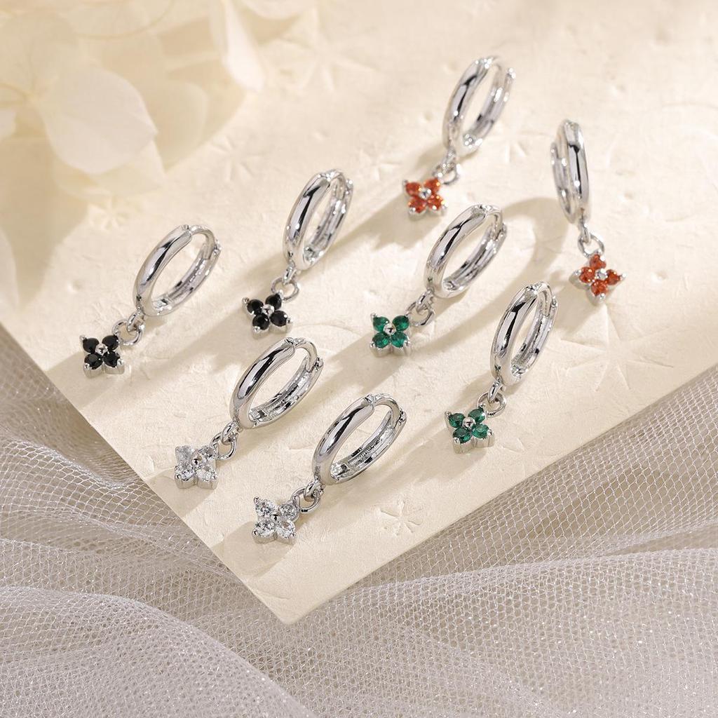 French Emerald Four-Leaf Clover Rhinestone Earrings: Colorful Zirconia Flower Studs & Trendy Lucky Clover Ear Cuffs.