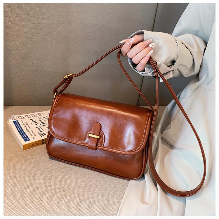 IELGY Ladies Messenger Bag Simple Commuter Shoulder Retro Bag