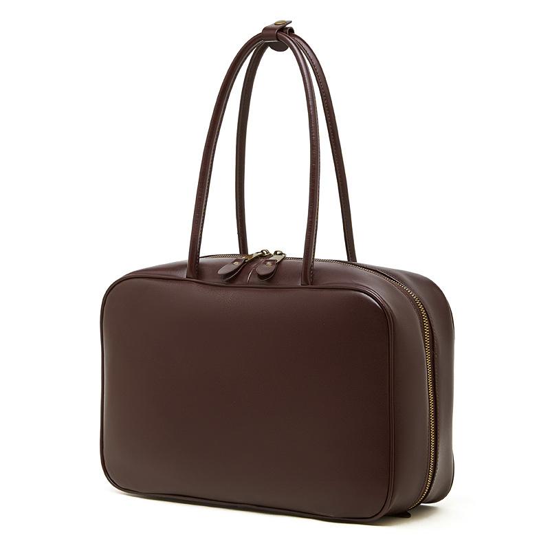 

2026 New Spring and Summer Messenger Texture Unique Fashi Simple Casual Daily Niche Women s Bag Shoulder Small Square Bowling 35 12 23cm