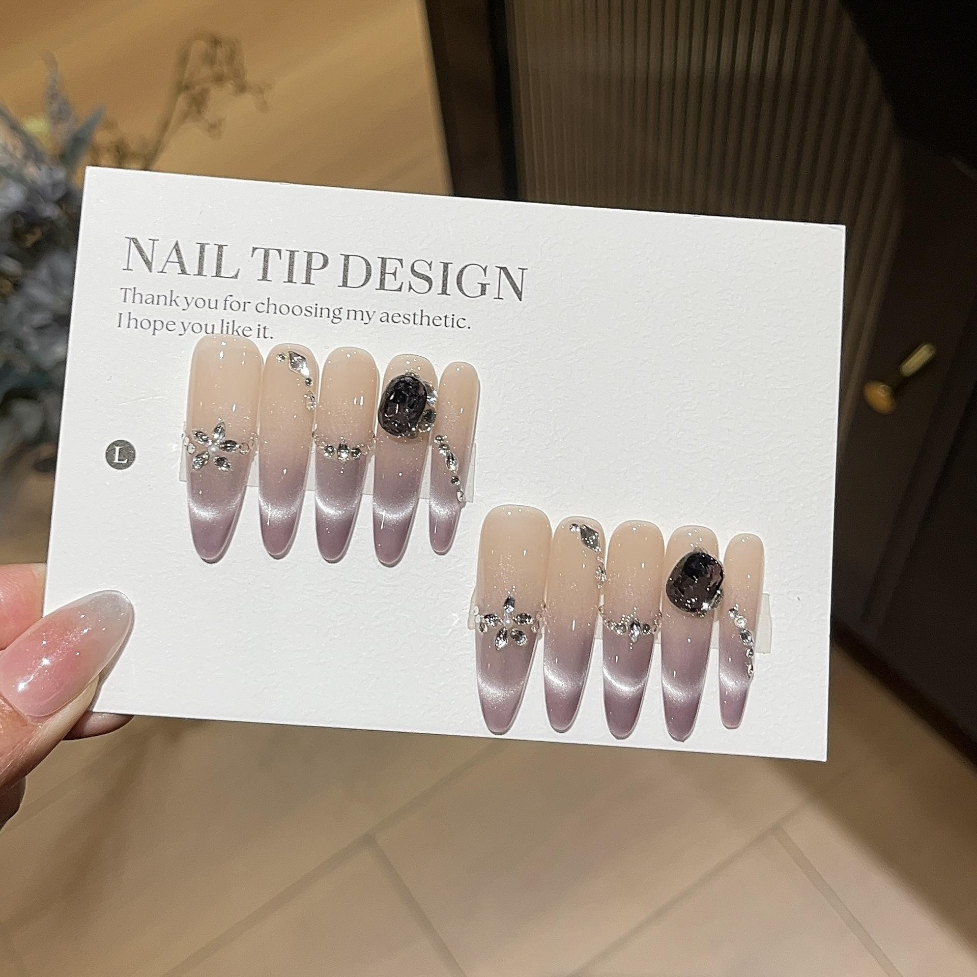 

Дымчатый фиолетовый мигающий фиолетовый свет роскошный K9 бриллиант градиент улыбка французский кошачий глаз носить броню L