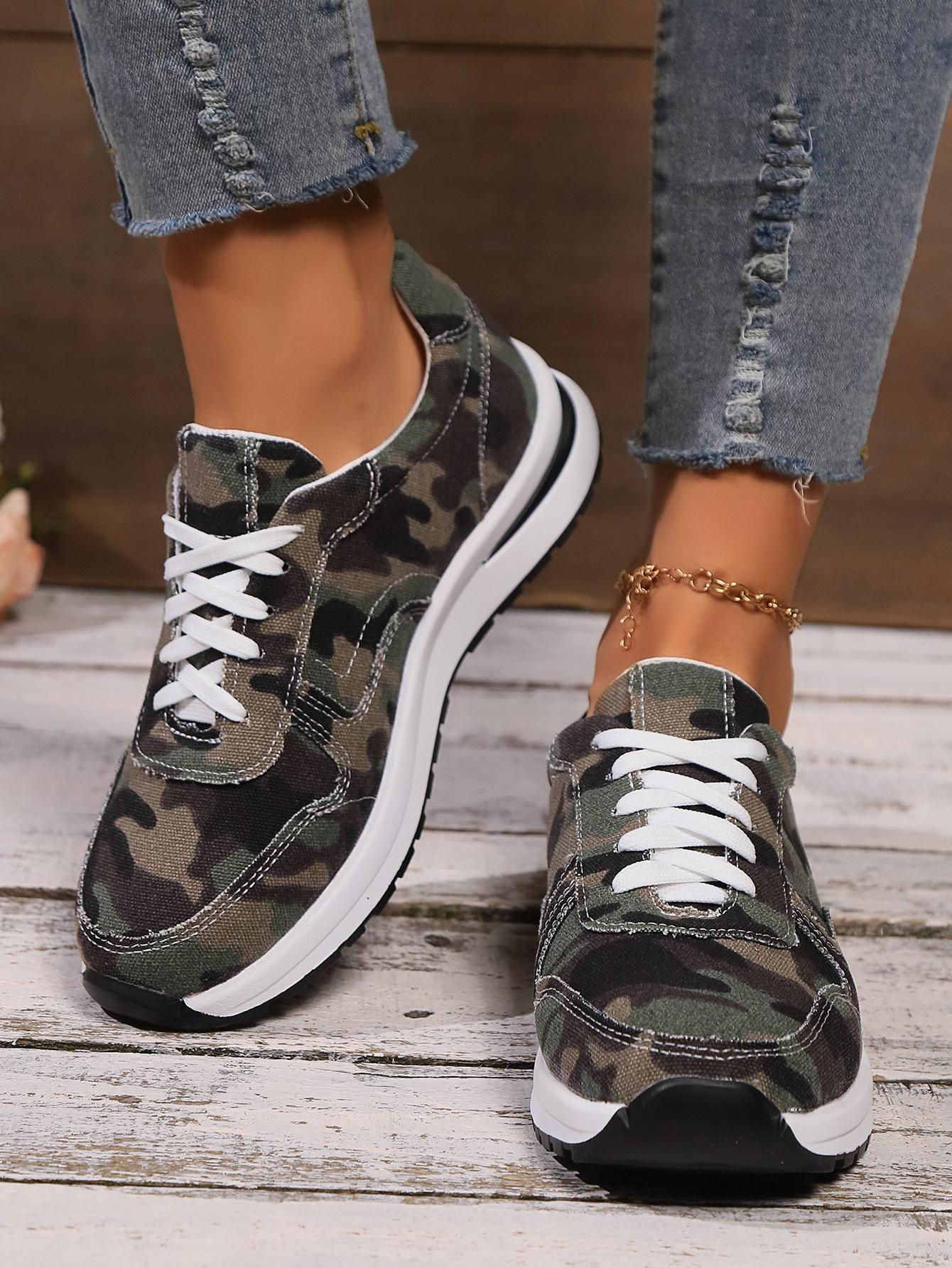 

Большие размеры спортивной обуви, женская, лето 2024, новые, повседневные туфли с плоской подошвой, круглым носком и шнуровкой спереди 36 камуфляжный