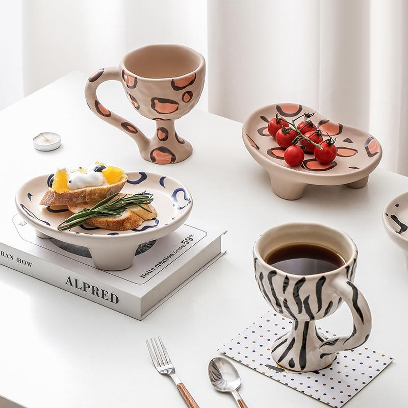 Minimalist and Niche Style Ceramic Coffee Cup Striped Leopard Print Decorative Cup Breakfast Milk Cup Funny Ceramic Cup Gift