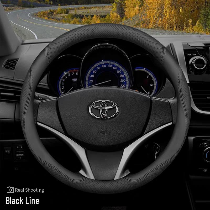 Toyota Highlander Nappa Leather Steering Wheel Cover: Breathable, Anti-Slip, Ultra-Thin for 2009-2026 Models.