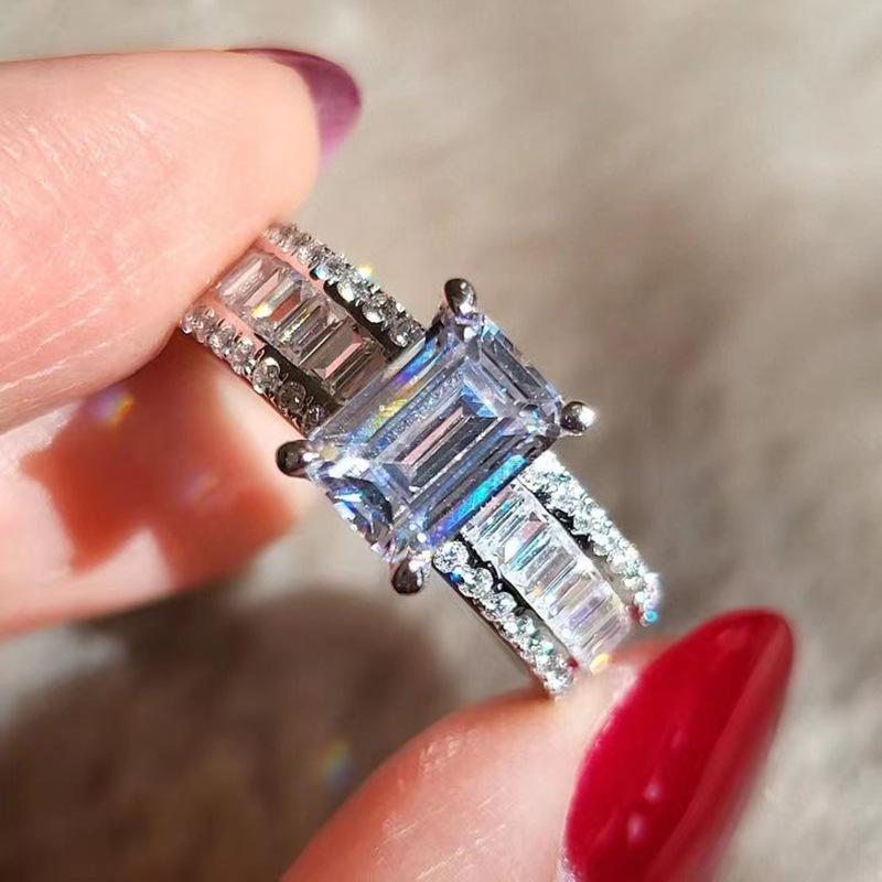 Ny Glitrende Firkantet Geometrisk Design Ringlys Luksus Personlig Mote Stil Forlovelses- og Bryllups Tilbehør