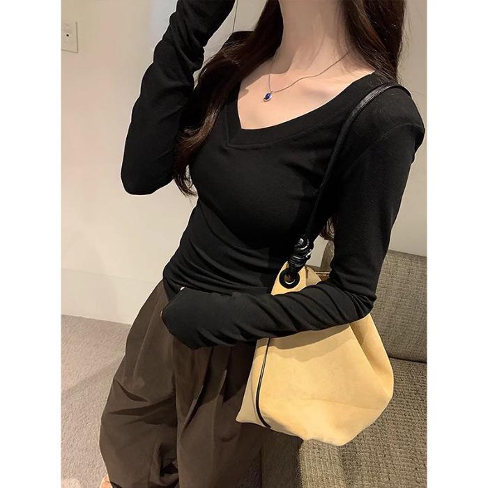 Women's Solid Color V-Neck Long-Sleeve Slim Fit Shirt, Autumn/Winter Base Layer or Outerwear, Regular Shoulder.