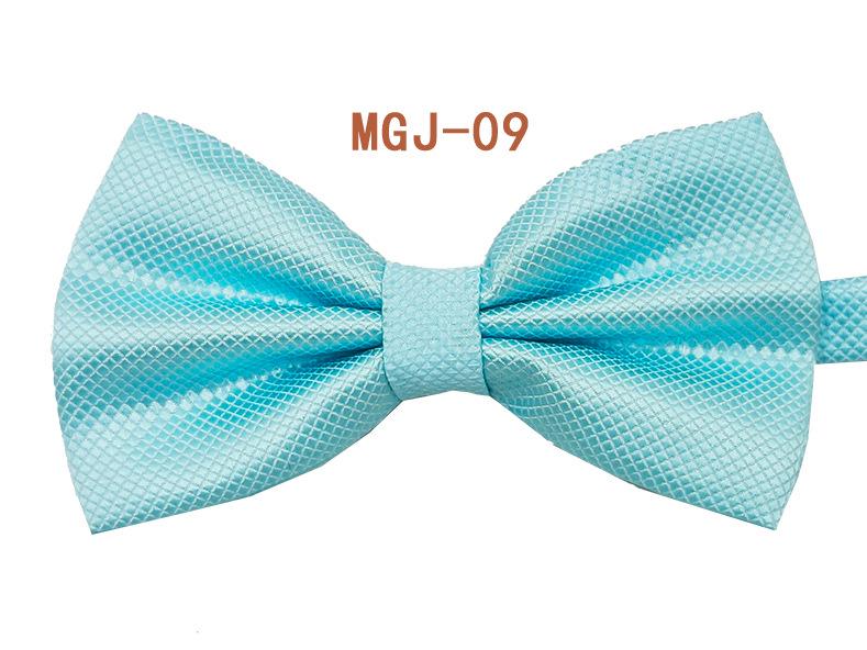 Pajarita de Doble Capa Negra Lisa para Hombre - Cuadrícula Cubo Británica, 27 Colores Disponibles para Eventos Formales y Bodas.