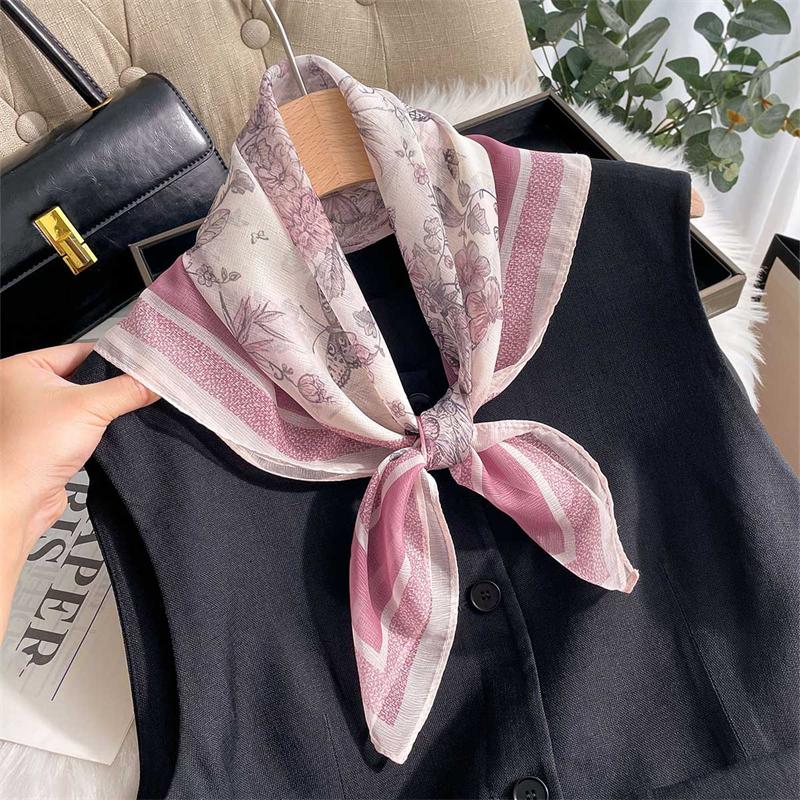 

Nouvelles Femmes Rose Et Blanc Fleur Imprime Design Echarpe Chale Mode Luxe Bandeau Foulard Longues Echarpes Etroites Dames 70X70CM