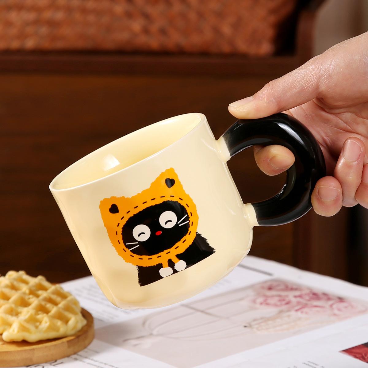 

Cat Mug Retro Design Ceramic Water Cup with Lid Gift Box Souvenir High End Sense Cup Cartoon Girl 301-400ml