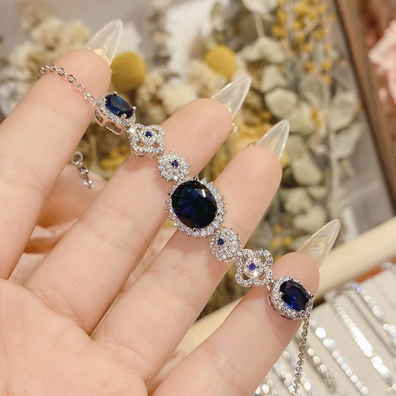 Vintage-Inspired Tanzanite Blue Crystal Flower Bracelet Women 18K Gold Plated Copper With Micro-Pave Cubic Zirconia Bracelet 0054 Tanzanite Blue