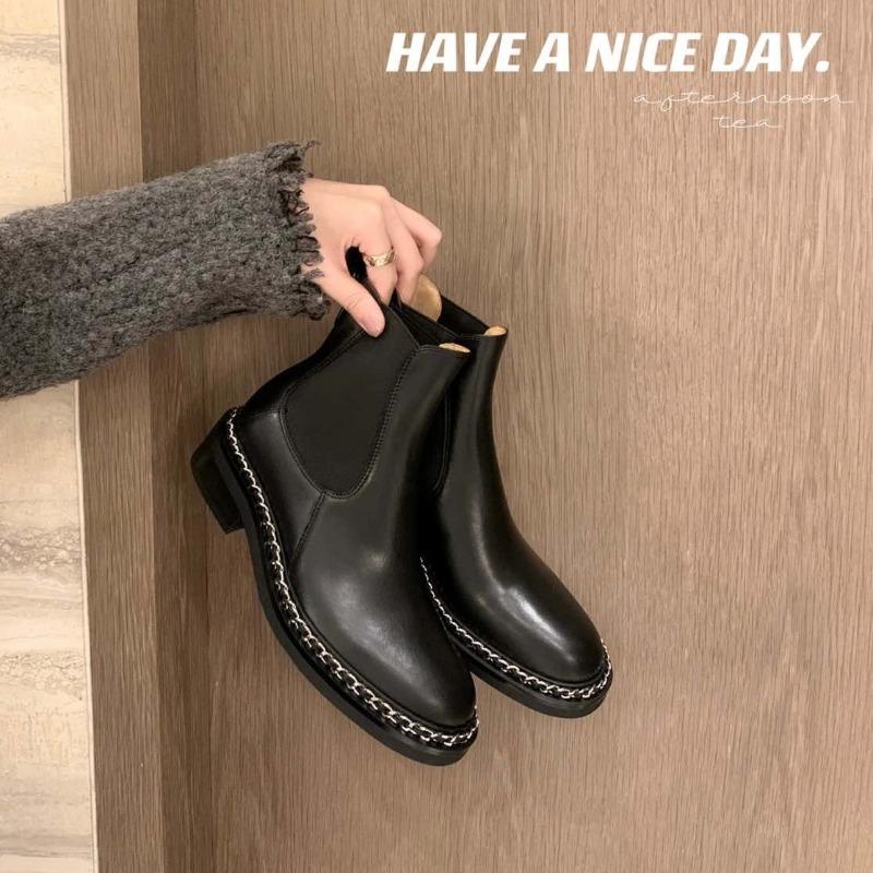 ! Shoe chain thick heel Chelsea short boots women's mid tube Martin boots autumn