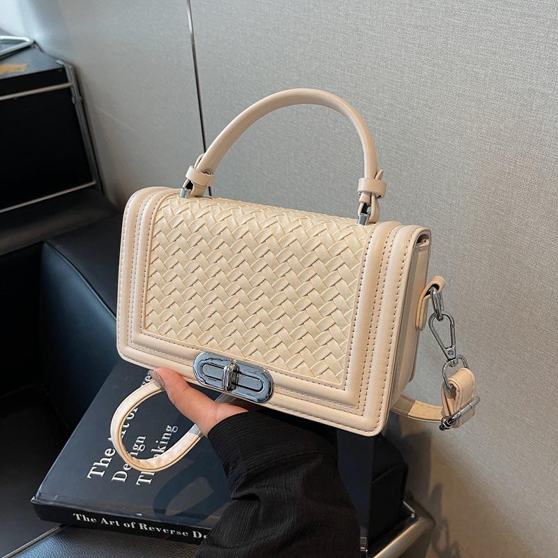 Spring High-end Texture Small Bag Trendy Women's Bag Popular Shoulder Messenger Bag Fashionable Portable Small Square Bag