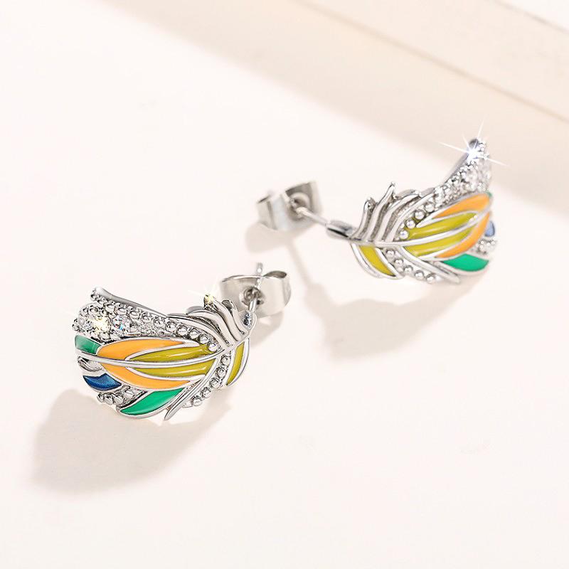 Huitan Personality Feather Earrings for Women Handmade Enamel Stud Earrings with CZ Luxury Fashion Female Jewelry Drop Shipping
