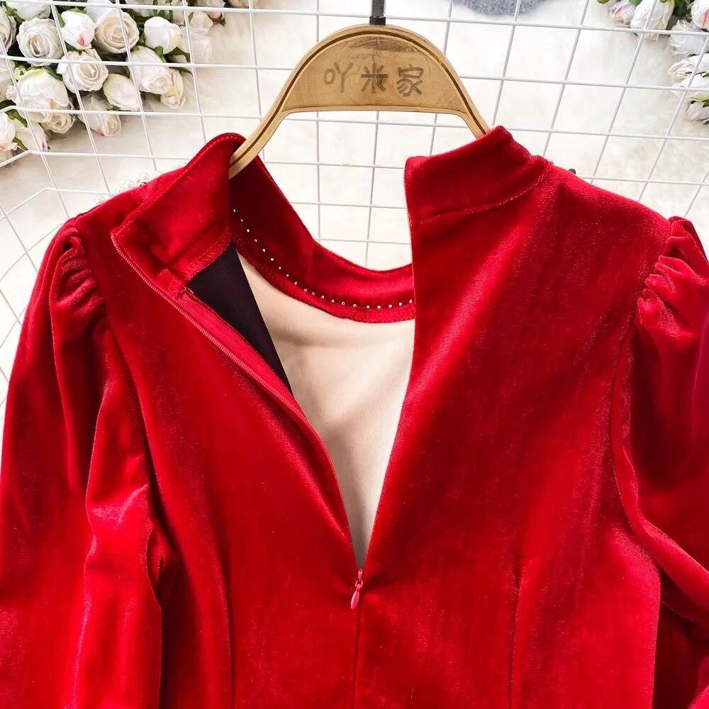 Autumn Winter Luxury Pearls Necklace Velvet Mermaid Dress Women's Stand Long Sleeve Sparkling Sequins Split Wedding Party Robe