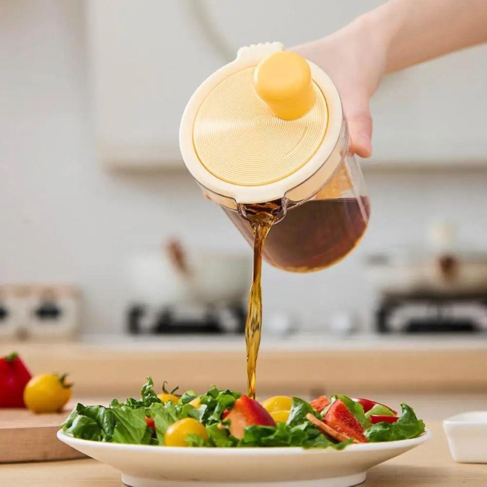 Portable Hand Seasoning Mixer Rotating Salad Dressing Shake Bottle Manual Stirring Bottle  Garlic