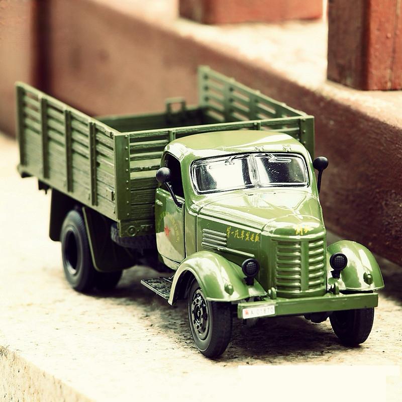 Klasický vojenský transportní nákladní automobil Čínské lidové osvobozenecké armády JieFang CA10 Simulace Odlévaná a hračková vozidla Zvuky a světlo 1:36 Model auta z lehké slitiny
