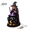 Halloweenowa Statuetka Kociołka Czarownicy ze Świecącym Kociołkiem, Zasilana przez USB Żywica Czarna Kreatywny Prezent dla Przyjaciół Figurka Garnka Zielona/Fioletowa LED