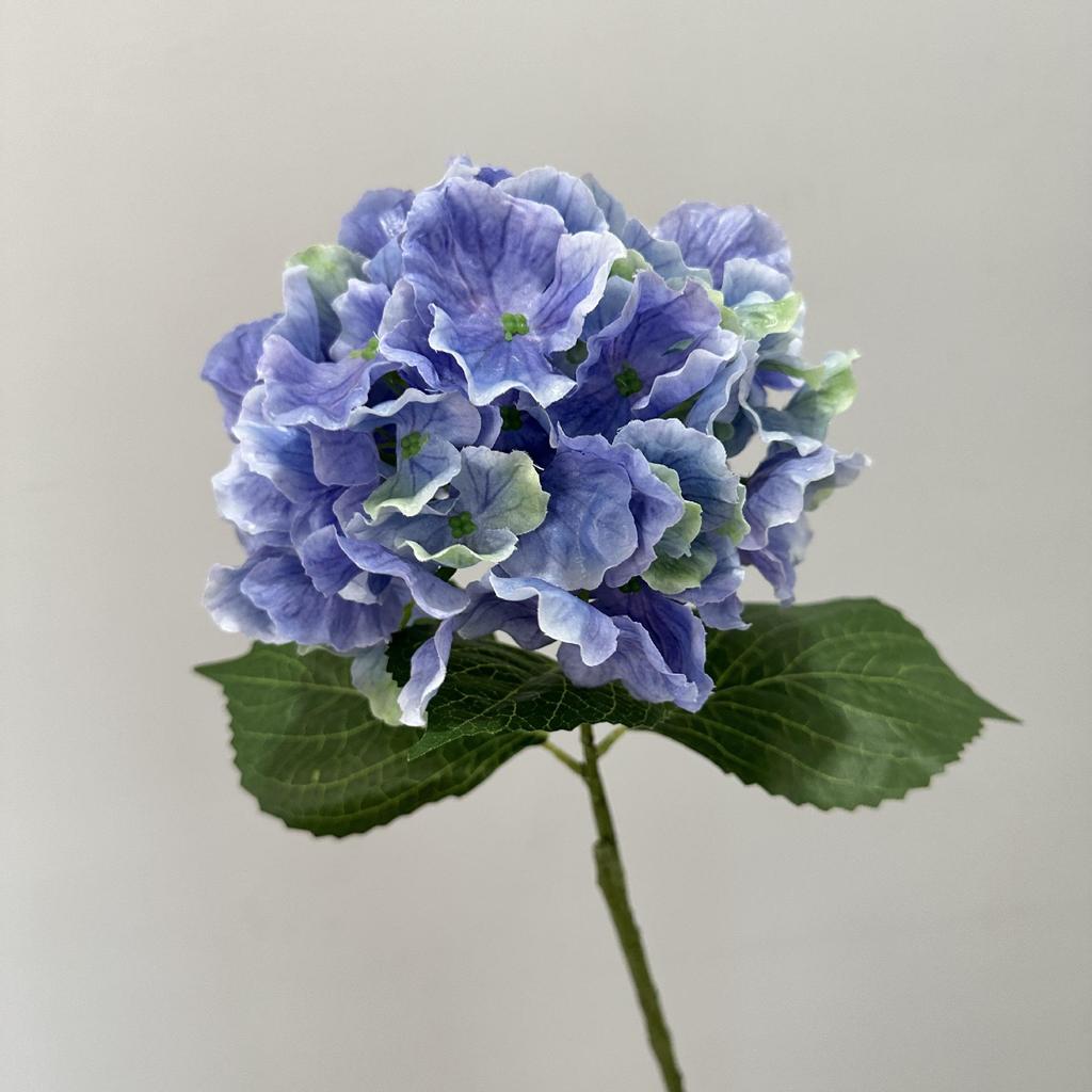 Hydrangea Silk Flower Bridal Bouquet - Moisturizing, High-Grade, Handheld for Weddings