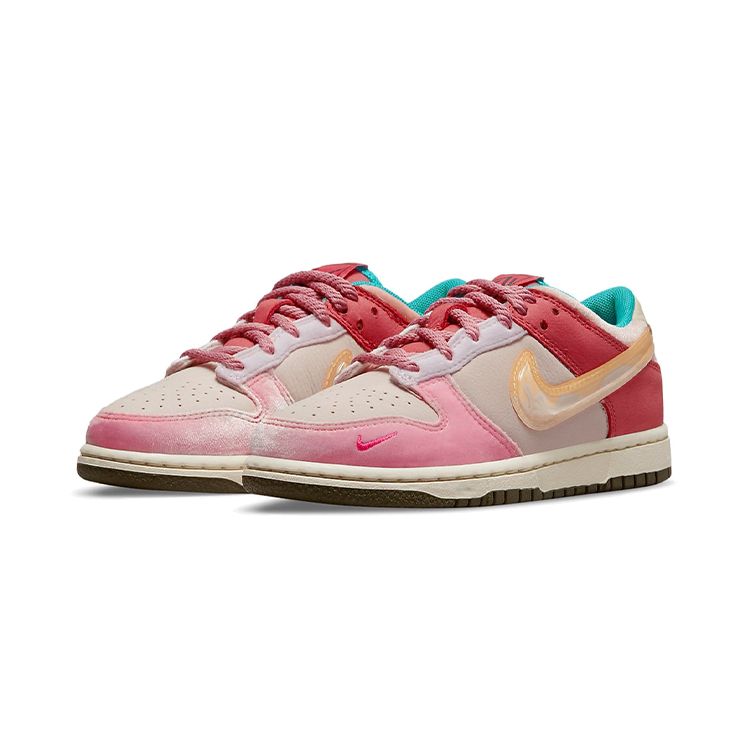 Nike Social Status x Dunk Low PS Strawberry Milk Kids Sneakers Pink Light-Soft-Pink Coconut-Milk DM3349-600