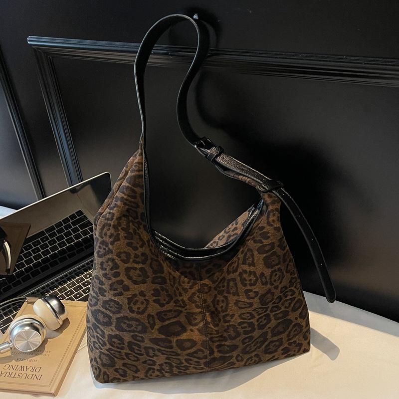 Winter Simple Large-capacity Bag Women's Simple Messenger Bag Commuter Shoulder Fashion Bag Leopard Print Shoulder Bag Tide