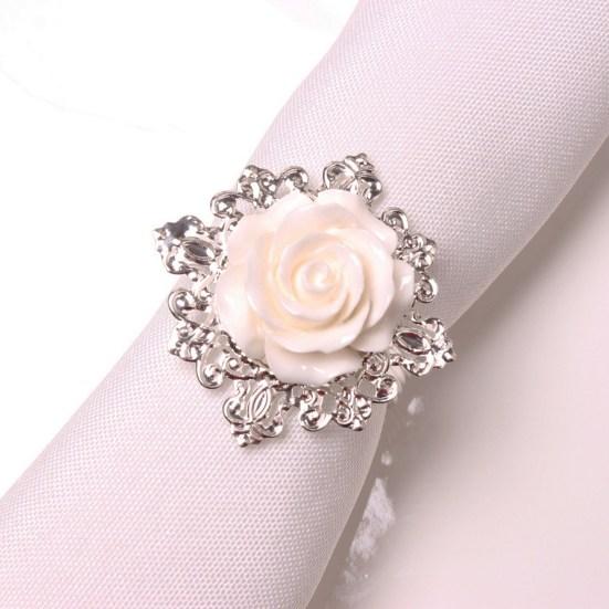 6Pcs Attractive Rose Napkin Fine Workmanship Buttons Beautifully Decorative White Bloom Flower Rose Serviette Towel