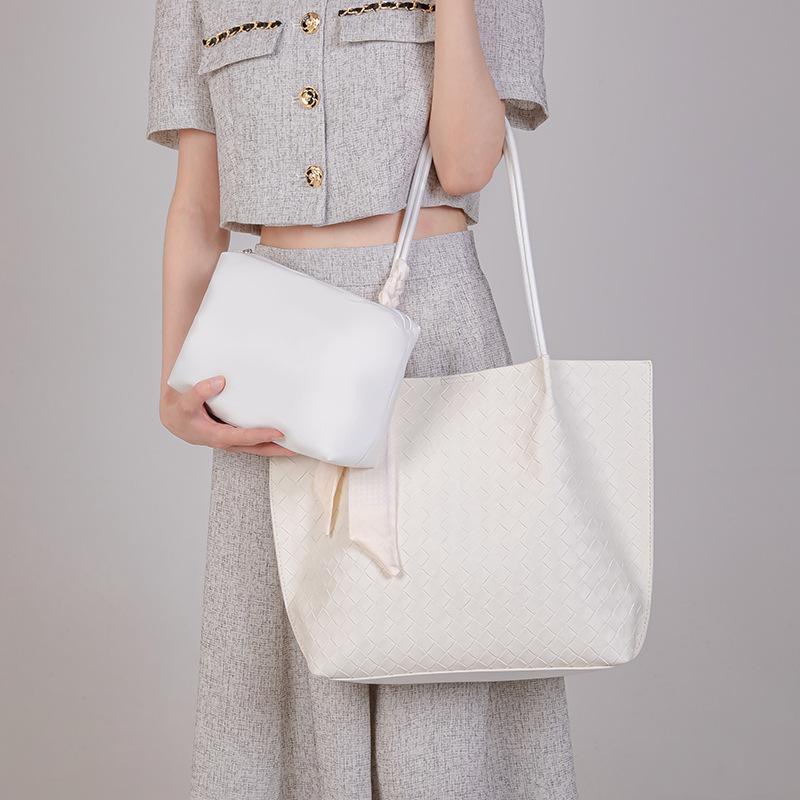 Large-capacity commuter tote bag, high-end woven mother-and-daughter bag, 2024 new model, college student shoulder bag for women