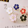 Summer Sakura Anti-Exposure Collar Pin: Cute Japanese-Style Cartoon Badge Brooch for Schoolbags.