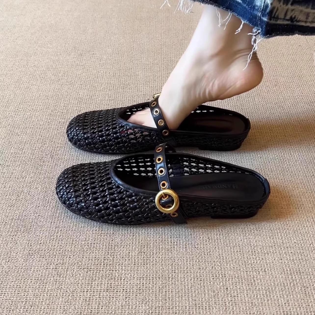 

Ретро плетеные полые тапочки-полуноски с открытым носком, женские, 2025 новые удобные и легкие модные тапочки на одной перемычке с металлической пряжкой 40
