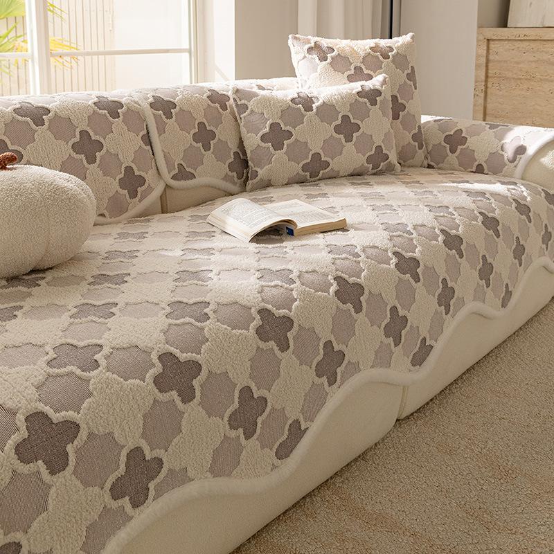 Cream Style Irregular Sofa Cover Winter New Thickened Non-Slip Rabbit Fur Plush Cushion Fixed Non-Slip One-Piece Sofa Cover 70x70cm