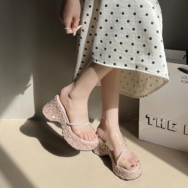 Fashion versatile thick-bottomed wedge heel with transparent cool slippers, summer design sequined thick-bottomed cool slippers